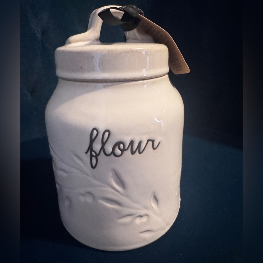 Rae Dunn “flour” Cursive White Ceramic Flour Canister Jar NWT